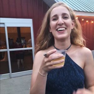 Meet your Posher, Maya